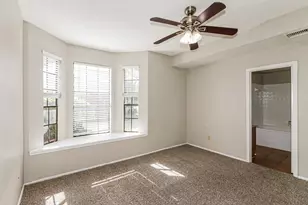 8603 Kinghaven St, Houston, TX 77083 - Photo 9