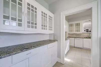 1649 W Main Street #3, Houston, TX 77006 - Photo 9