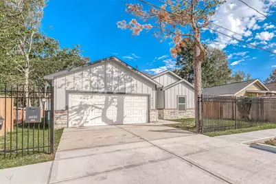 4633 Larkspur Street, Houston, TX 77051 - Photo 1