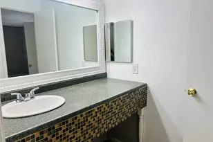 2800 Jeanetta St, Houston, TX 77063 - Photo 9