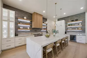 539 W 34th St, Houston, TX 77018 - Photo 5