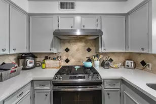 2405 Jacquelyn Dr, Pearland, TX 77581 - Photo 15