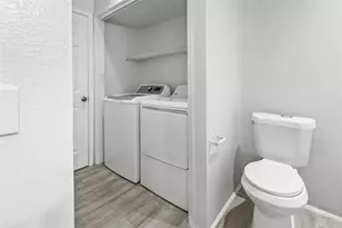 8703 Victorian Village Dr, Houston, TX 77071 - Photo 21