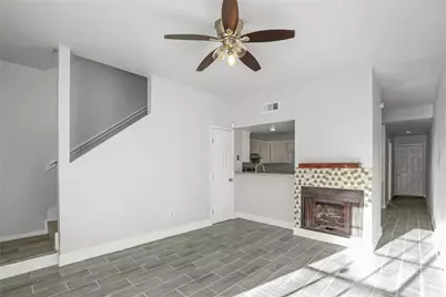 8703 Victorian Village Drive #8703, Houston, TX 77071 - Photo 3