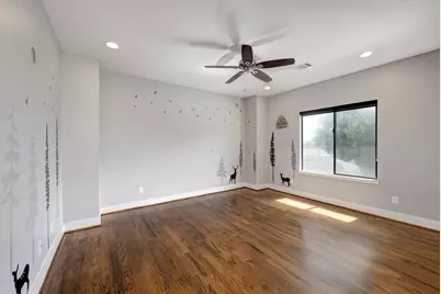 4704 Willow Street, Bellaire, TX 77401 - Photo 23