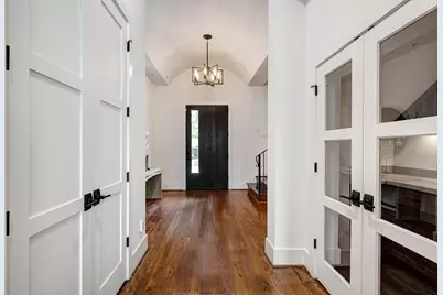 4704 Willow Street, Bellaire, TX 77401 - Photo 5