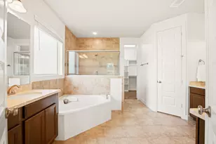 6639 Brady Springs Ln, Sugar Land, TX 77479 - Photo 11