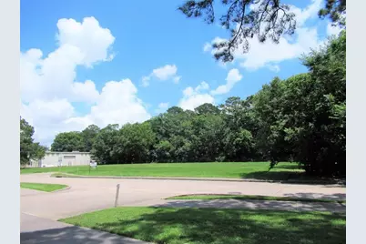 101 East Walker St, League City, TX 77573 - Photo 1