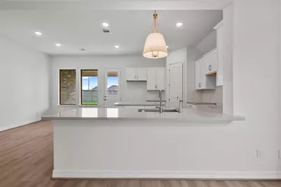 14822 Mission Avenue, Mont Belvieu, TX 77523 - Photo 3