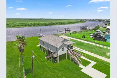 1656 County Road 616, Sargent, TX 77414 - Photo 7