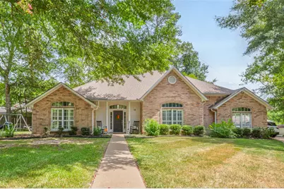 18 Red Oak Lane, Lufkin, TX 75904 - Photo 1