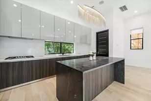 713 Memorial Heights Dr, Houston, TX 77007 - Photo 9