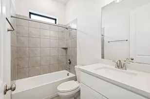 114 Hickory Frst Ct, Willis, TX 77318 - Photo 11