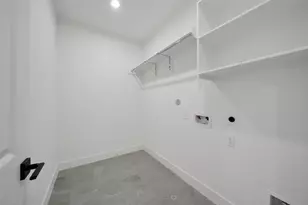 7628 Inwood Hls Ln, Houston, TX 77088 - Photo 35