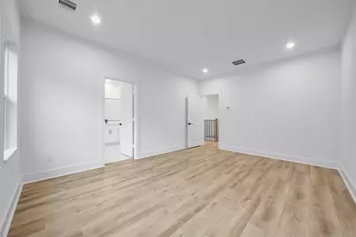 7628 Inwood Hills Lane, Houston, TX 77088 - Photo 25