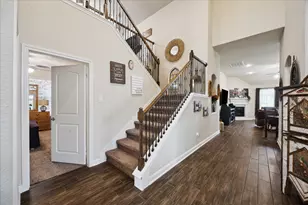 12829 Short Palm Dr, Texas City, TX 77568 - Photo 5