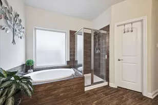 12829 Short Palm Dr, Texas City, TX 77568 - Photo 19