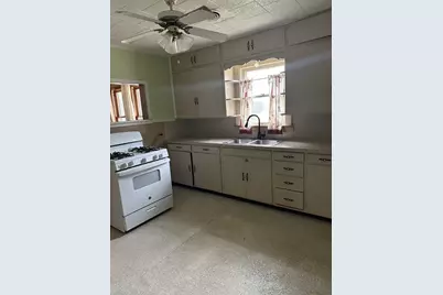 1102 Thiel Street, Brenham, TX 77833 - Photo 11