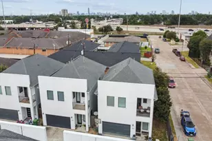 3802 Summa Pl, Houston, TX 77025 - Photo 27