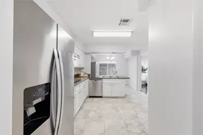 727 Bunker Hill Road #7, Houston, TX 77024 - Photo 9