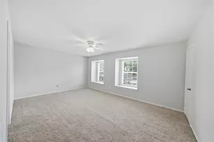 727 Bunker Hill Rd, Houston, TX 77024 - Photo 15