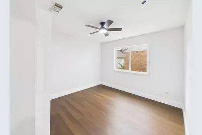 8918 Bold Forest Drive, Houston, TX 77088 - Photo 11