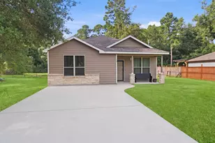 123 Town and Country Rd, Huntsville, TX 77320 - Photo 1