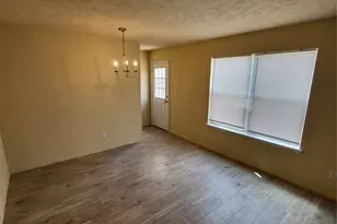5707 Saluda Creek Ln, Houston, TX 77085 - Photo 11