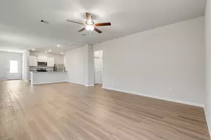 10422 Sunny Petal Cir, Houston, TX 77016 - Photo 3