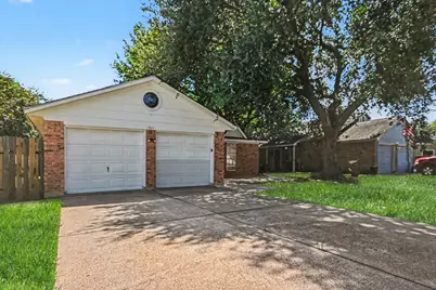 1911 Bogatto Street, La Marque, TX 77568 - Photo 3