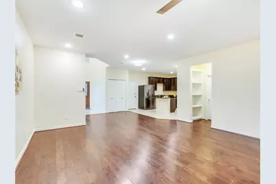 7923 Ashford Trace Drive, Houston, TX 77072 - Photo 9
