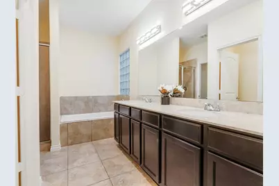 7923 Ashford Trace Drive, Houston, TX 77072 - Photo 25