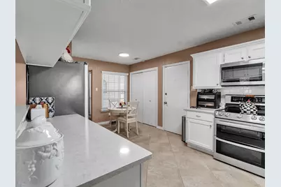 628 Meadowbriar Street, League City, TX 77573 - Photo 23