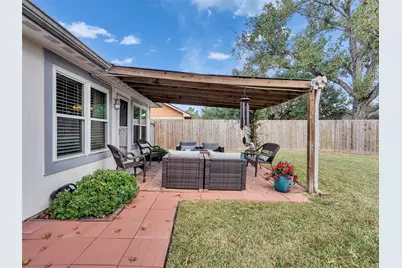 628 Meadowbriar Street, League City, TX 77573 - Photo 33