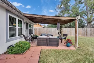 628 Meadowbriar St, League City, TX 77573 - Photo 33