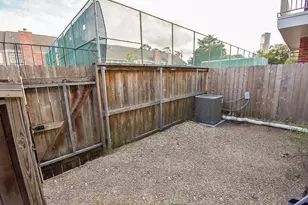 1044 Augusta Dr, Houston, TX 77057 - Photo 29