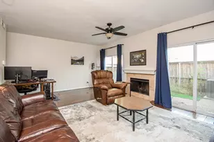 1044 Augusta Dr, Houston, TX 77057 - Photo 17