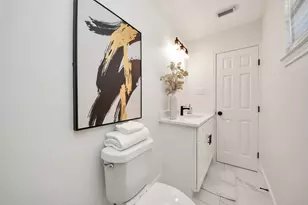 8706 Meadowview Dr, Houston, TX 77037 - Photo 23