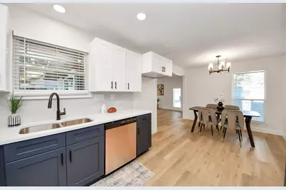 8706 Meadowview Drive, Houston, TX 77037 - Photo 3