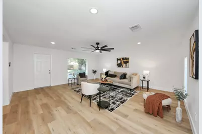8706 Meadowview Drive, Houston, TX 77037 - Photo 15