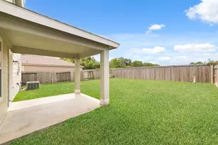 21311 Shadow River Ln, Spring, TX 77379 - Photo 7