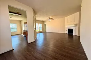 13423 Agarita Ln, Houston, TX 77083 - Photo 7