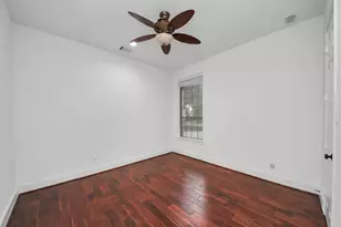 1807 Ravenel Ln, Sugar Land, TX 77479 - Photo 19