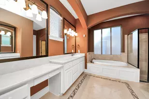 1807 Ravenel Ln, Sugar Land, TX 77479 - Photo 9