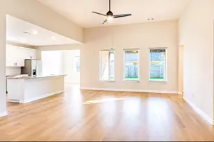 3217 Banyan Dr, Texas City, TX 77510 - Photo 5
