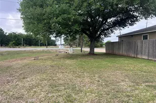 2847 Golf Crest Dr, Wharton, TX 77488 - Photo 7
