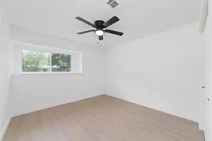 5950 Dumfries Dr, Houston, TX 77096 - Photo 17