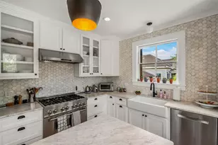 1801 Avenue L, Galveston, TX 77550 - Photo 17