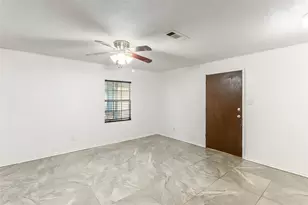 103 S Ringgold St, West Columbia, TX 77486 - Photo 5