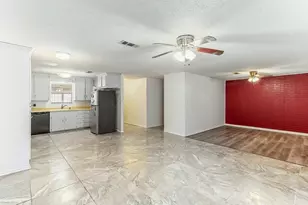 103 S Ringgold St, West Columbia, TX 77486 - Photo 3